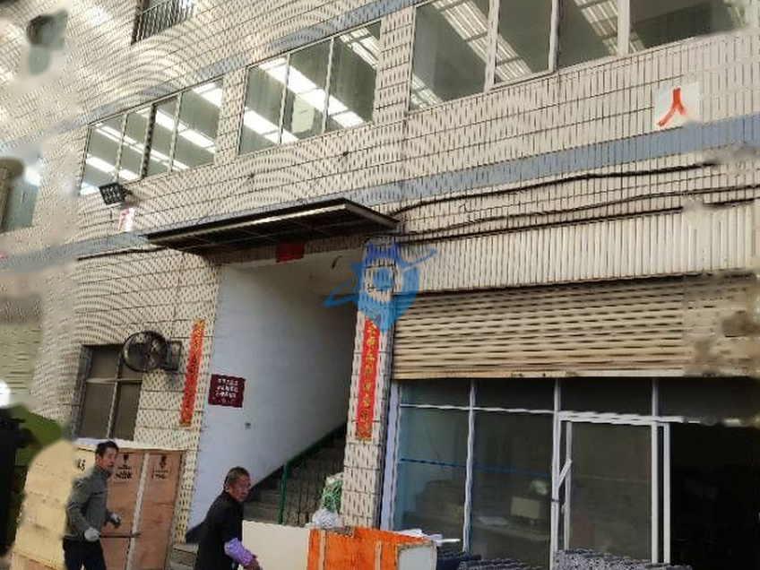 官渡经开小石坝紧贴安石公路独门独院产证齐全行车产房仓库空地租