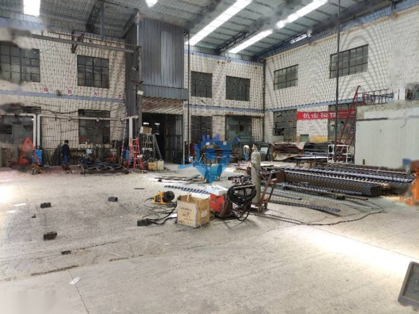官渡经开小石坝紧贴安石公路独门独院产证齐全行车产房仓库空地租