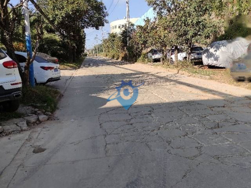 官渡经开小石坝紧贴安石公路独门独院产证齐全行车产房仓库空地租