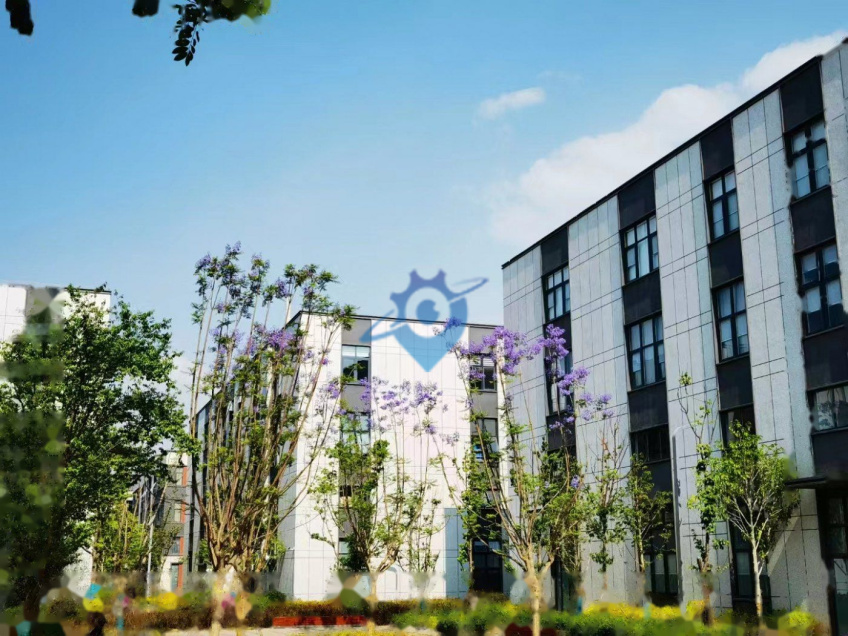 主城区高速旁墅式厂房现房清盘！物流商业成熟屋顶可搭建光伏！