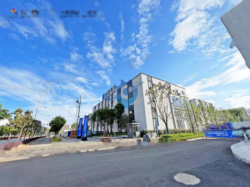 急售2.5层墅式厂房!带500平超大露台可搭!实得超4000平!一楼1200平!