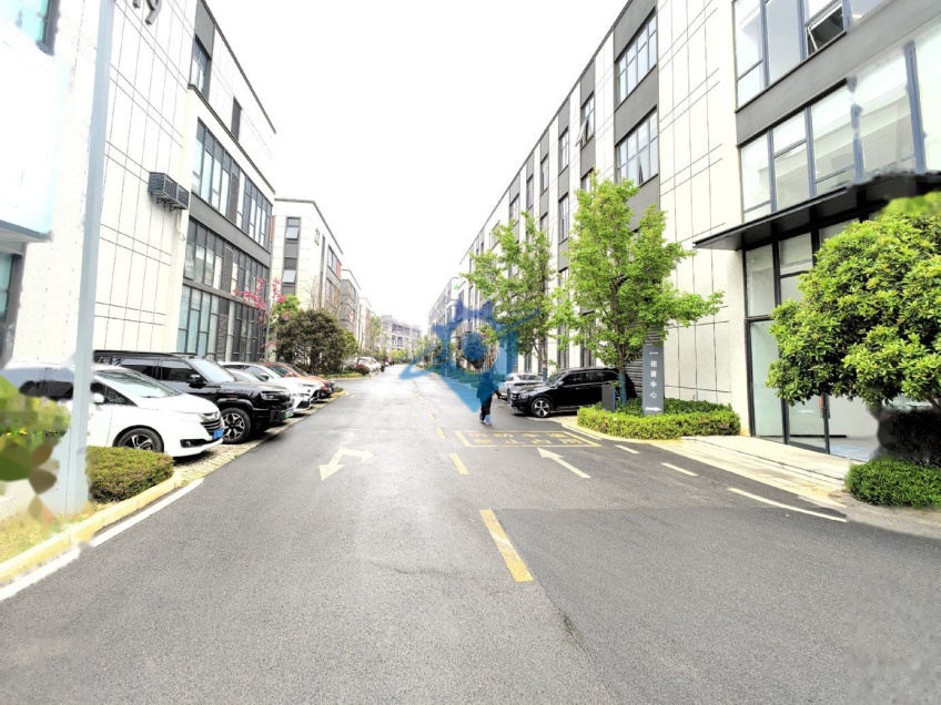 亏本出租!首层7.8米小面积独栋厂房!周边物流交通商业成熟!
