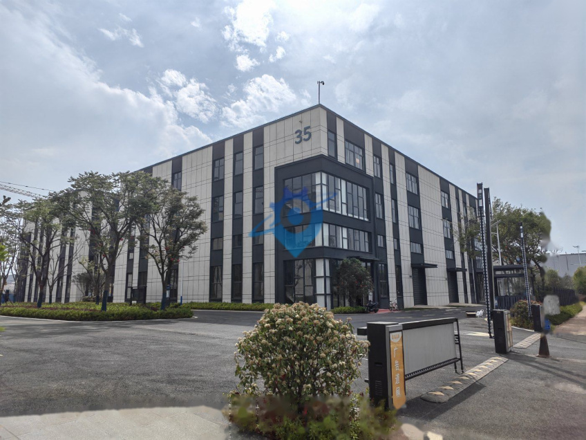 厂房仓库招租 层高7.8米可做隔层 可装行车 手续齐全不拆迁 可环评 挂车可进