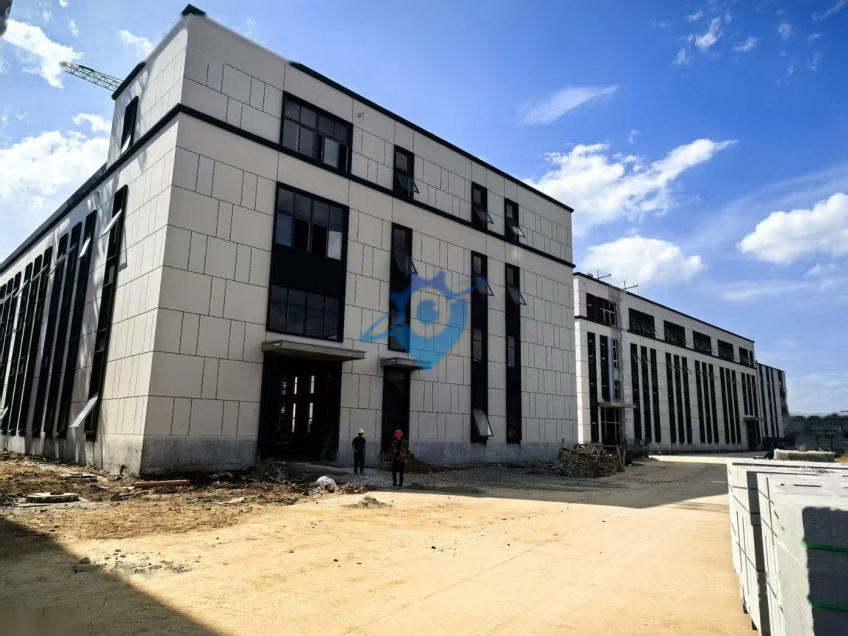 呈贡工业园 马金铺 中南高科 2000平厂房出售   三成首付 大车可进